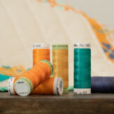 Glimmend naaigaren of borduurgaren