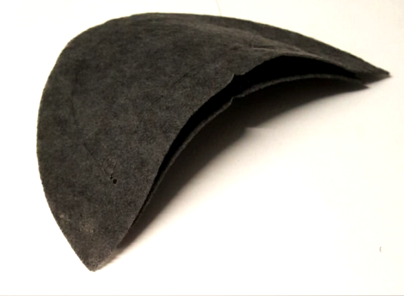 Schoudervullingen, snorren en kopband