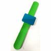 Magneet speldenkussen met groene armband en zilverkleurige magneet - altijd bij de hand