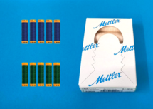 Blauw en groen - 5 klosjes seralon dikte 30 doorstikgaren in doosje