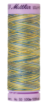 Katoenen naaigaren: Silk Finish Cotton multicolour dikte 50 100m klosje kleur 9829 - Amann Group Mettler