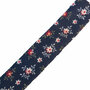 Katoenen biaisband dessin millefleurs donkerblauw 20mm rol 10m 